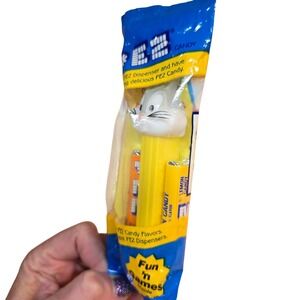 Bugs Bunny‎ Yellow Pez Dispenser - New Old Stock